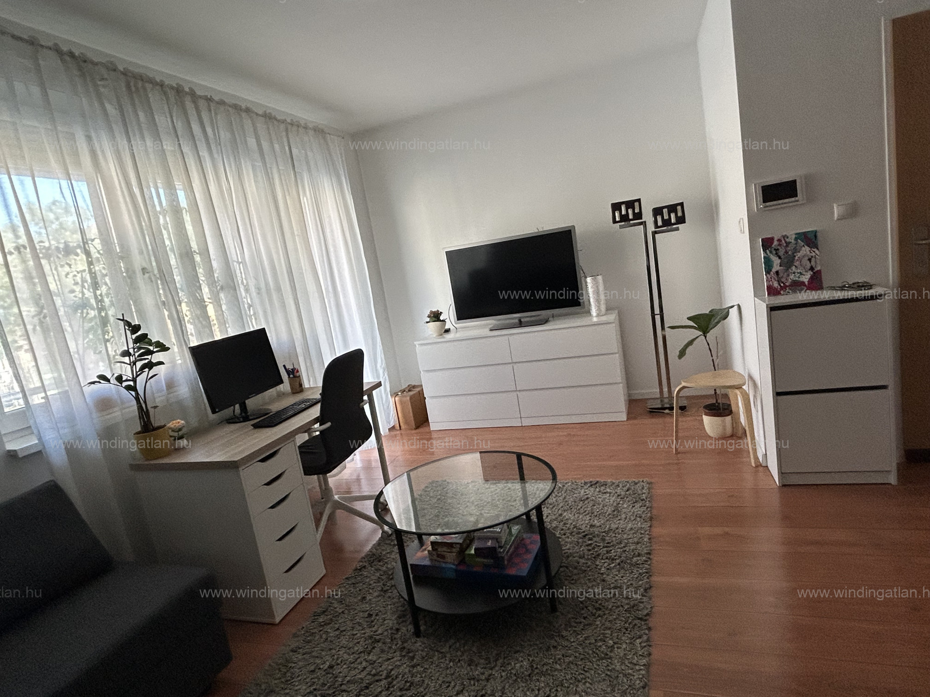 ÚJSZERŰ 1 EMELETI  LAKÁS A THÖKÖLY ÚTON!
